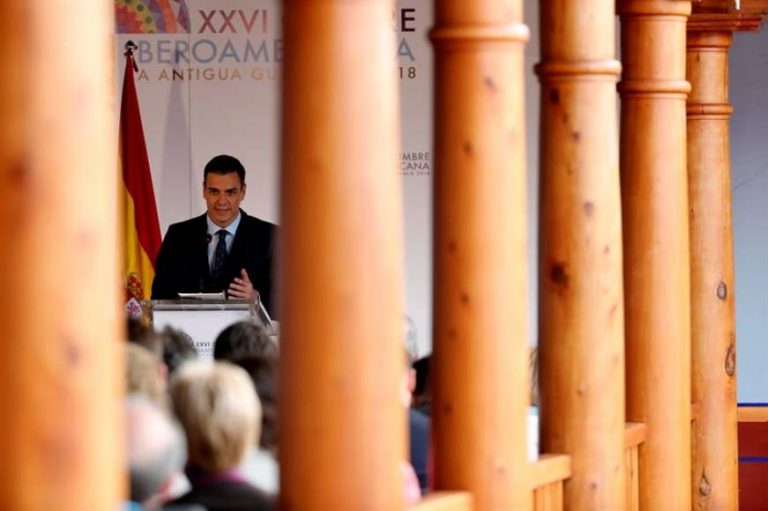 Sánchez: «No vamos a marear a los españoles», gobernaré con los «presupuestos» de Rajoy
