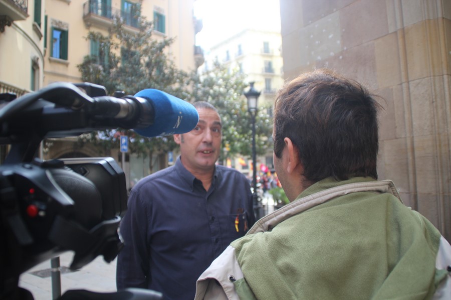 BARCELONA (ESPAÑA), 10.11.2018. Vista de la cabecera del 10-N de Jusapol ha su llegada ante monumento Arco de Triunfo de Barcelona. Ñ Pueblo (18)