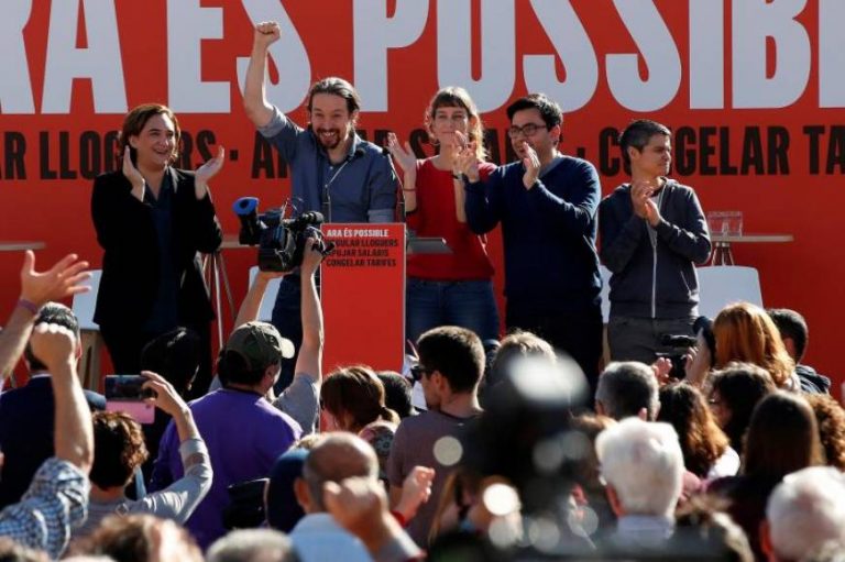 Iglesias y Colau hacen un último esfuerzo para que el independentismo apoye Sánchez