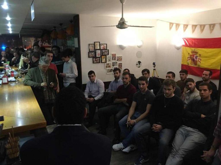 Cataluña| Garriga pide luchar contra el «sin amor» de Sánchez, golpistas y ultraizquierda