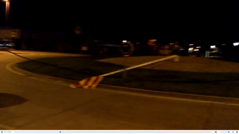 «Comando Ñ» tumba al mástil y arranca la Estrellada independentista de Bañolas (Gerona)