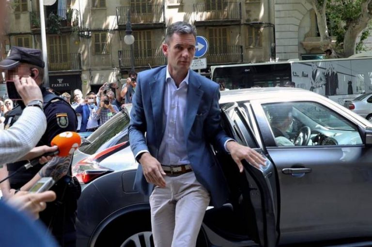 Urdangarin recurre en amparo al Constitucional su condena