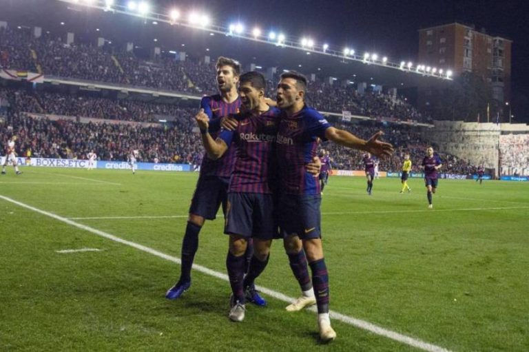 Remontada y victoria de FC Barcelona ante el Rayo que resistió hasta casi el final (2-3)