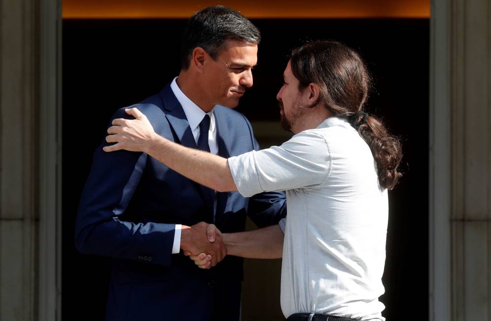 MADRID (ESPAÑA), 06.09.2018. El presidente del Gobierno, Pedro Sánchez (i), y el líder de la formación política de ultraizquierda Podemos, Pablo Iglesias (d). Efe