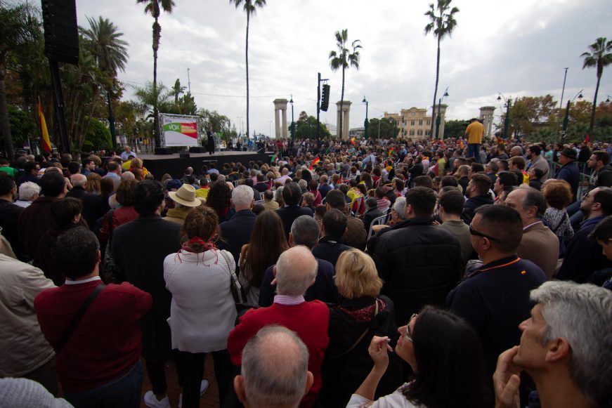 PLAZA DE LA MARINA DE MÁLAGA (ANADALUCÍA) ESPAÑA, 17.11.2018. Más de 3.500 personas asistiendo al primer acto de campaña electoral de VOX. Ñ Pueblo