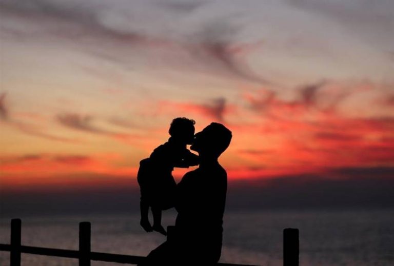 «La edad del padre también contribuye a la salud del bebé»