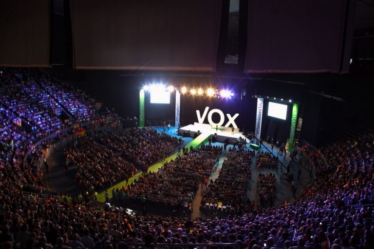 La avalancha de llamadas de militantes del PP y Cs para afiliarse obliga a VOX a abrir sus sedes el sábado 24-O