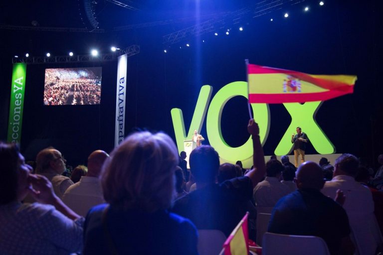 La fuerte entrada de VOX en el Parlamento dinamita Andalucía, el PSOE dejaría el Gobierno