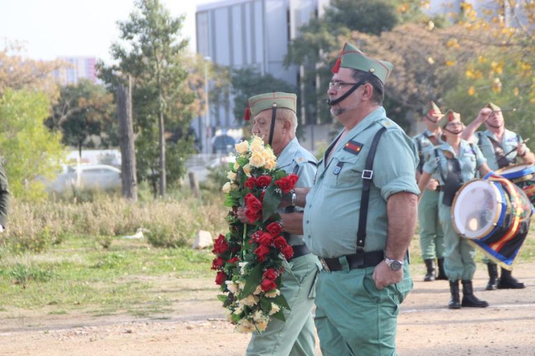 La Legión conmemora a su Patrona en Cataluña con una formación legionaria en Barcelona