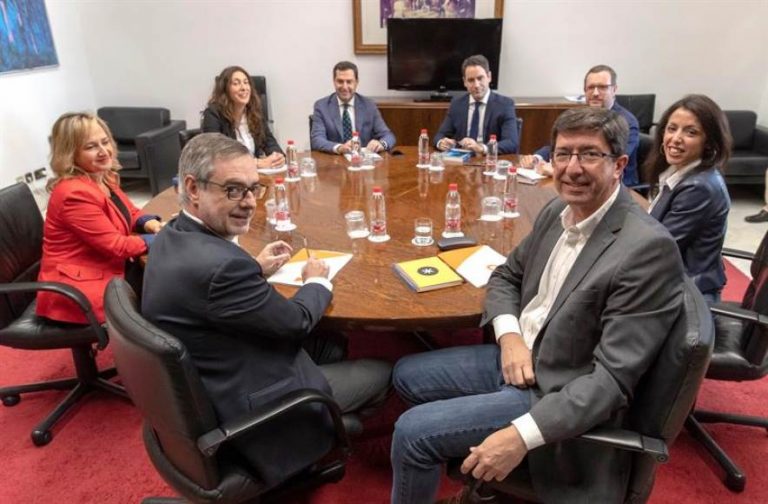 El PP confirma un acuerdo programático con Cs en Andalucía