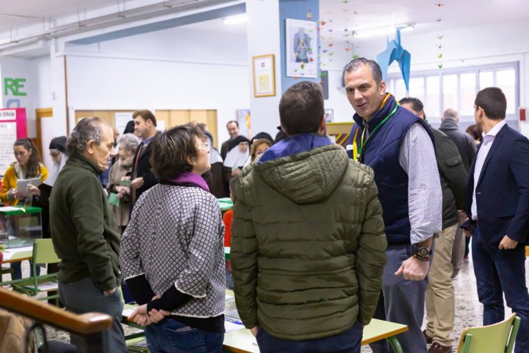 Más de 6,5 millones de andaluces eligen hoy a sus 109 nuevos diputados