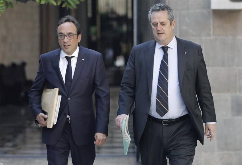 BARCELONA (ESPAÑA), 03.12.2018. El exconsellers Joaquim Forn (d) y Josep Rull (i). Efe.