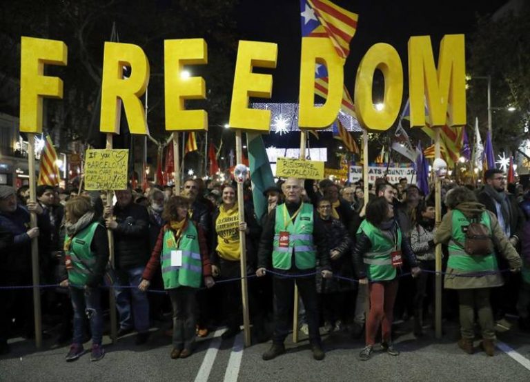El independentismo se conjura para «derribar pronto a España como los días 1 y 3Oct» de 2017