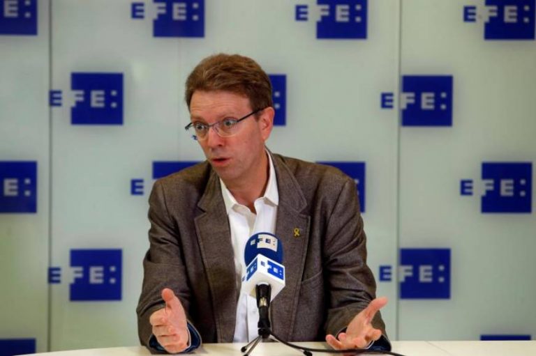 El partido de Puigdemont apoyará los presupuestos de Sánchez a cambio de un referéndum