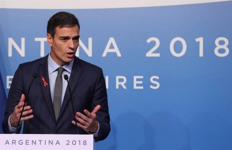 Sánchez reivindica sus políticas de acogida de inmigrantes