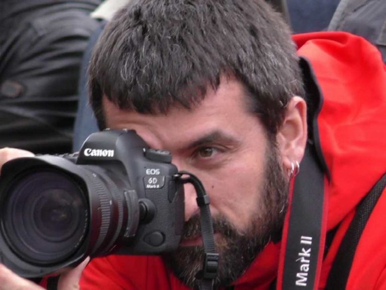 El juez absuelve a Juan de Haro y queda humillado el fotoperiodista neonazi Jordi Borras