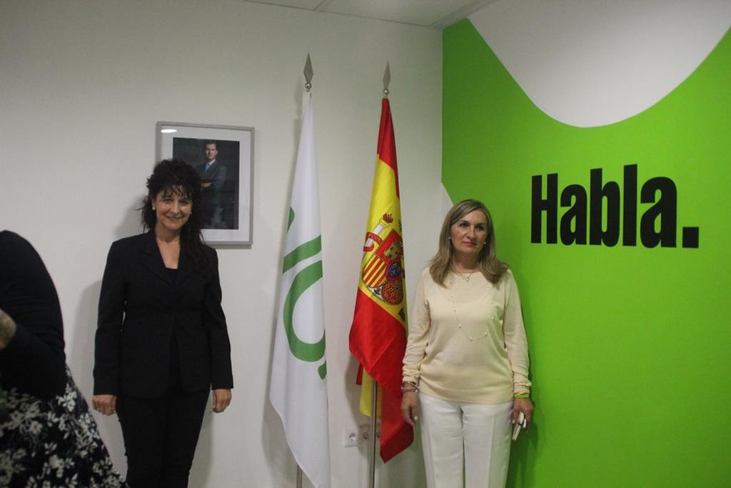 FOTOGRAFÍA. TARRAGONA (ESPAÑA), 22.12.2018. La vicesecretaria de Movilización de VOX, Alicia Rubio (i), junto a la líder de VOX Tarragona, Isabel Lázaro Pina (d). Ñ Pueblo_