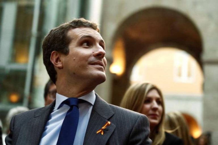 Casado: «Podemos lleva varios años fuera de la Constitución»