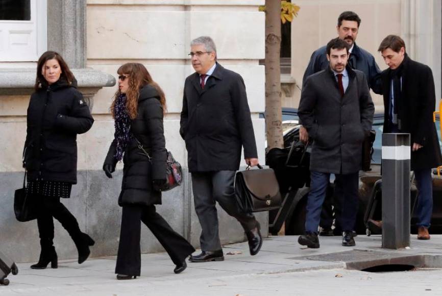 MADRID (ESPAÑA), 18.12.2018. El exconsejero separatista Francesc Homs (3i), a su llegada al Tribunal Supremo donde se celebra hoy la vista del artículo . Efe