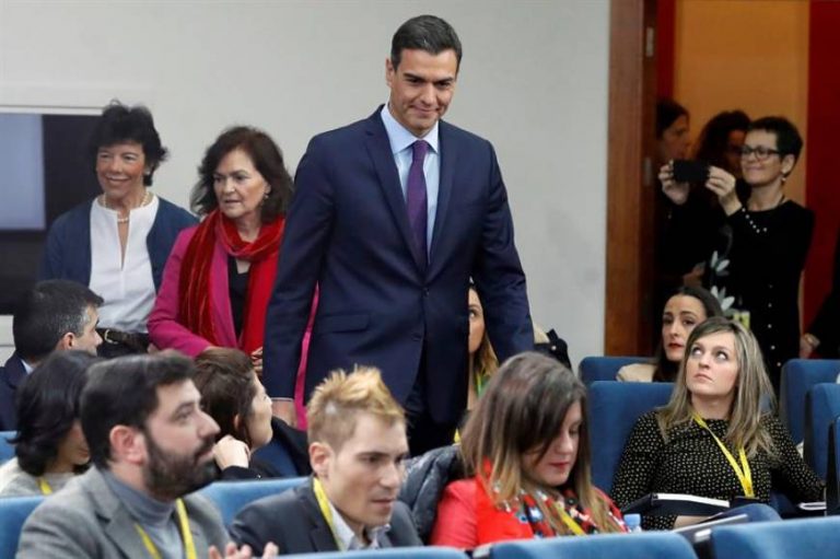 Sánchez: Quiero un dialogo real en Cataluña, no habrá «nada fuera de la Constitución»