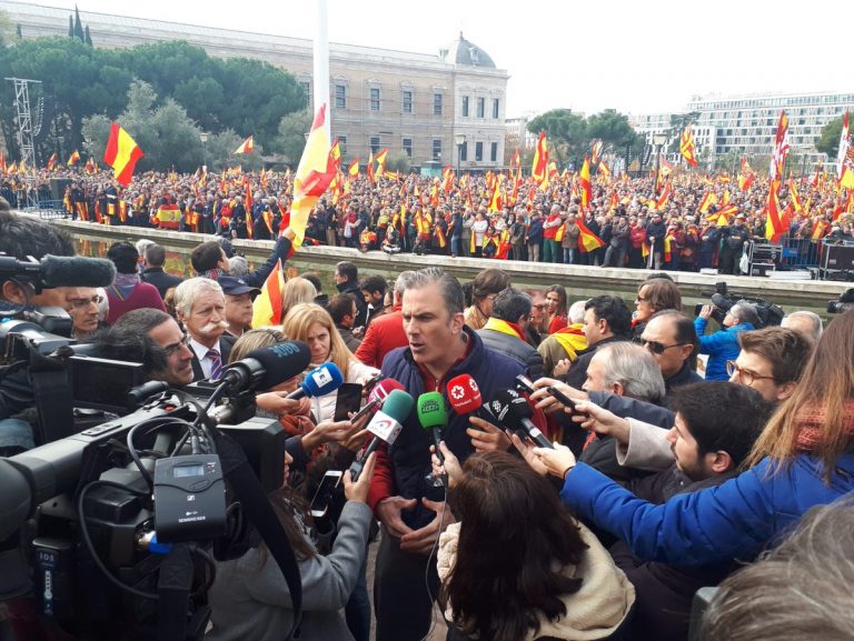50 mil personas claman contra la traición de Sánchez e «impunidad» en Plaza de Colón