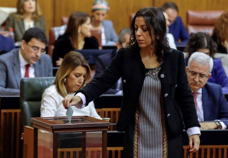 Mayoría (PP, Cs y VOX) elige a Marta Bosquet (Cs) a la Presidencia del Parlamento andaluz