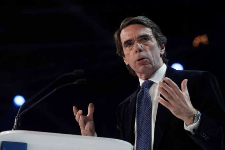 Aznar pide al PP «Abrir aún más las puertas» a VOX y construir España con «patriotismo»