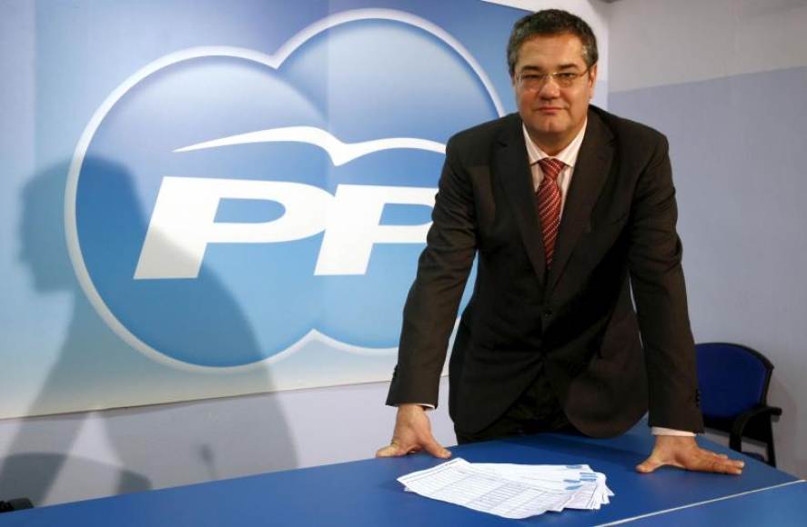 ARAGÓN (ESPAÑA), AÑO 2018. Antonio Torres, durante una rueda de prensa en la sede regional del PP aragonés. Efe.