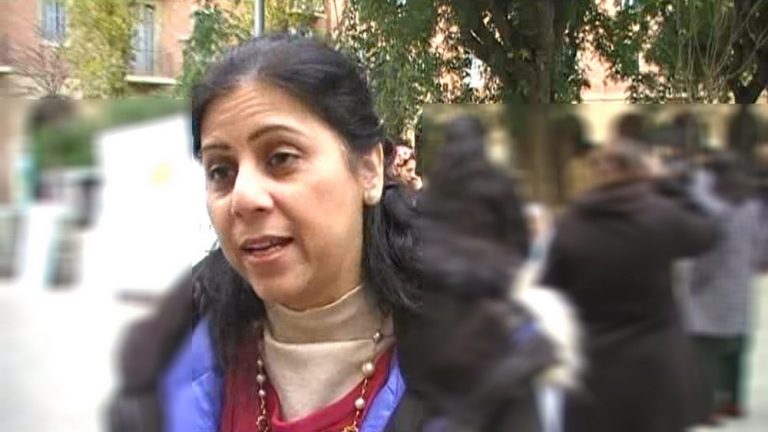 Huma Jamshed rompe su silencio y destapa la «corrupción del clan de Ada Colau»