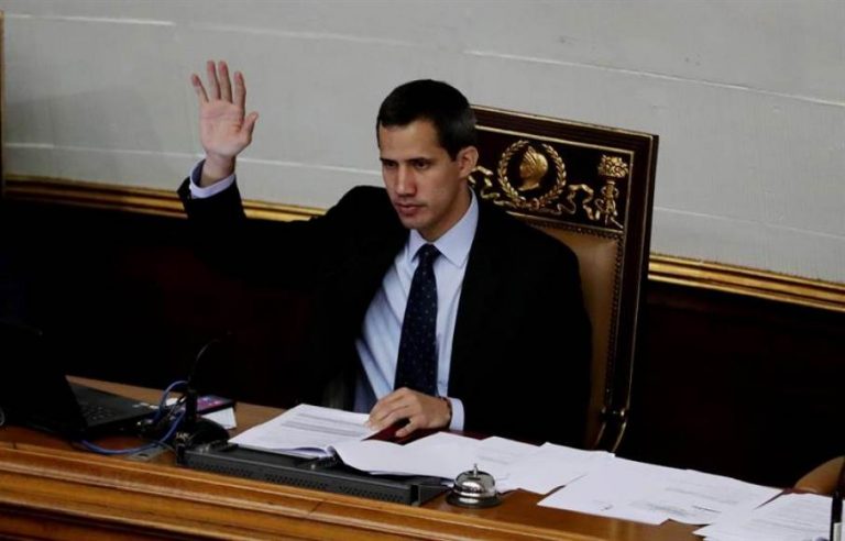 El fiscal solicita la retirada de pasaporte al nuevo presidente de Venezuela Juan Guaidó