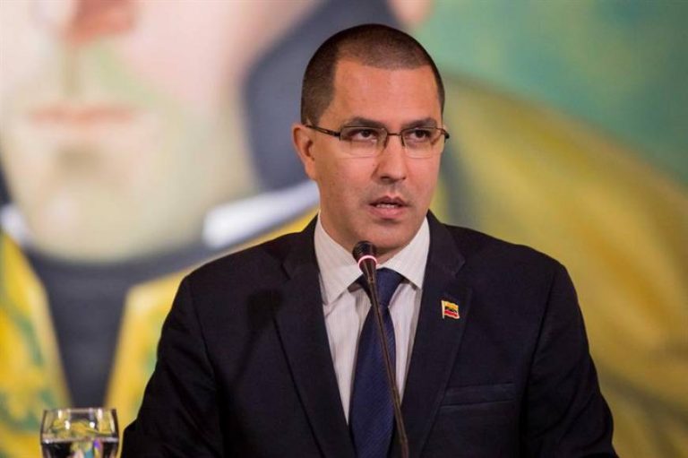 El Gobierno de Maduro acusa a España de «sumarse al golpe de Estado en Venezuela»