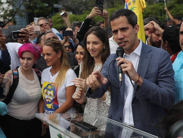 El coronel José Luis Silva del Ejército de Venezuela apoya al presidente Juan Guaidó