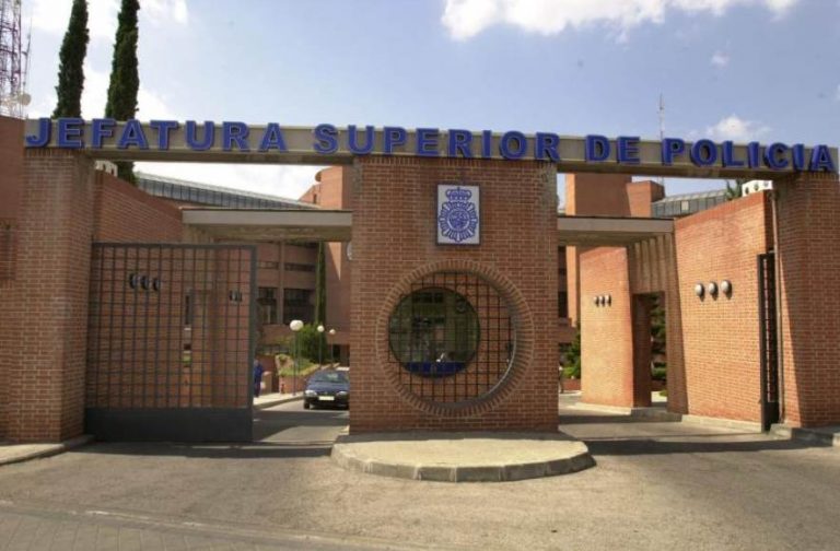 Jóvenes de 15 y 17 años violan a una niña de 12 años en Puente de Vallecas (Madrid)