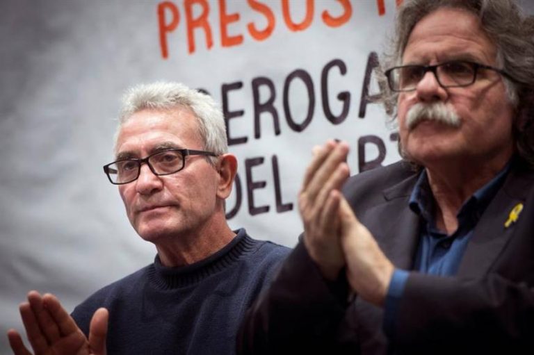 ERC y Podemos apoyan al chavismo y dicen: «La democracia está en jaque mate en España»
