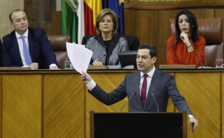 El nuevo presidente de Andalucía abre una etapa histórica con equilibrios entre Cs y Vox