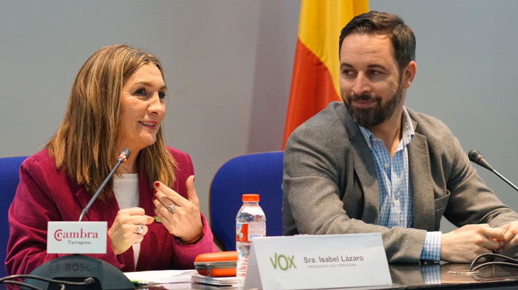 TARRAGONA (ESPAÑA), AÑO 2018. la presidenta provincial de VOX Tarragona, Isabel Lázaro (I). Lasvocesdelpueblo