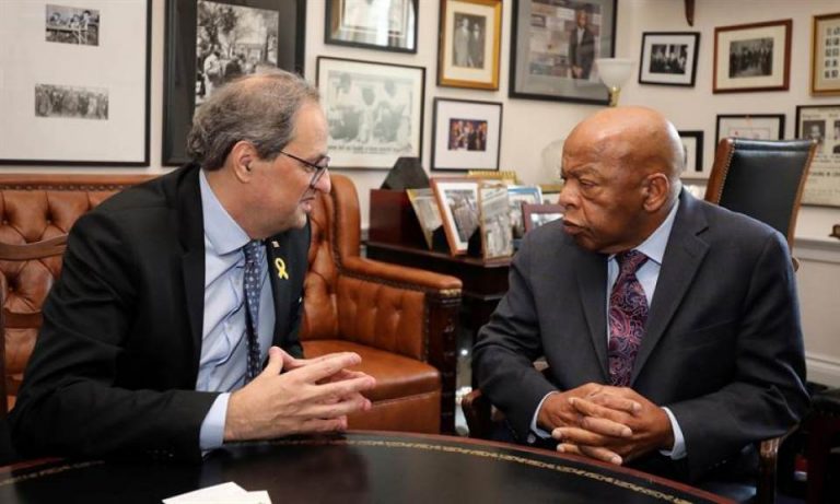 Torra plantea en Washington que la República sea un territorio estadounidense
