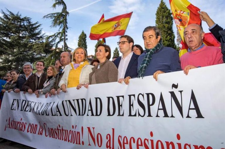 Los Vivas España y Asturias en Oviedo contra el traidor Pedro Sánchez