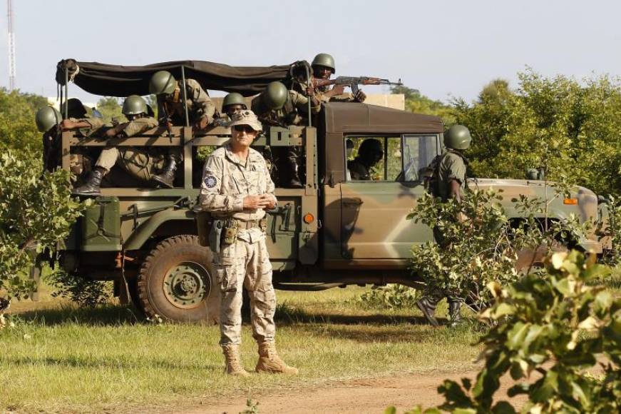 FOTOGRAFÍA. KOULIKORO (MALI), AÑO 2018. soldado español, del equipo de entrenamiento del centro de instrucción de Koulikoro, en Mali. Efe.