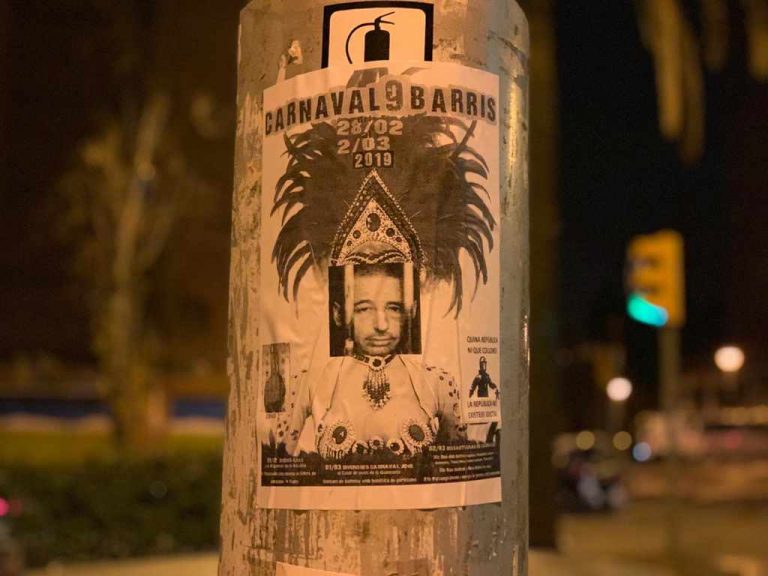 Responden con carteles de traidores a la burla de la ultraizquierda en Nou Barris (Barcelona)