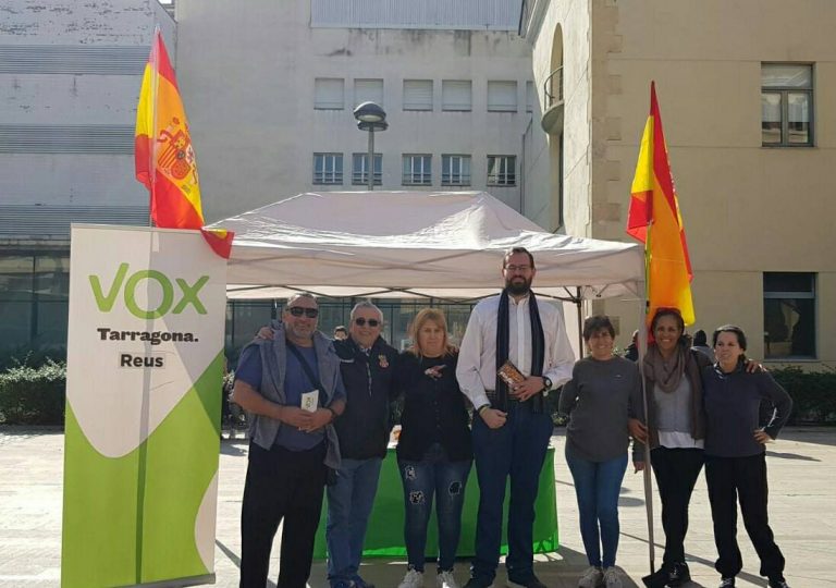 VOX en las calles de Tarragona a los vecinos: «Reus es España»