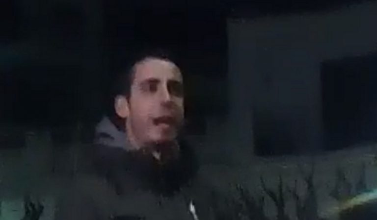 5 independentistas agreden a una española por quitar lazos en Sant Pol de Mar (Barcelona)