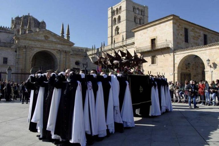 Empieza el ambiente de la Semana Santa en España