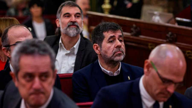 Tribunal: Los acusados del Procés lucirán lazos amarillos al ser «símbolos ideológicos»