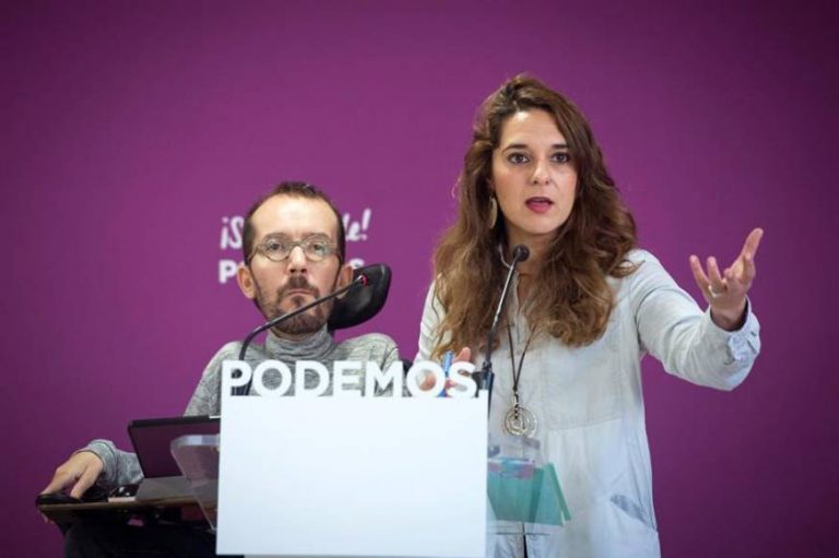 Podemos: «La Constitución no es un jarrón chino», hay que convocar «referéndum en Cataluña»