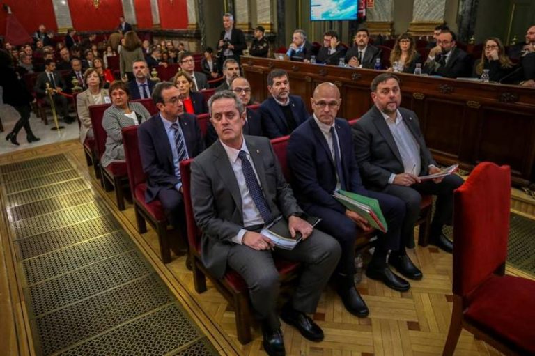 Los 12 golpistas independentistas en el banquillo del Tribunal, inicia el Juicio del «Procés»