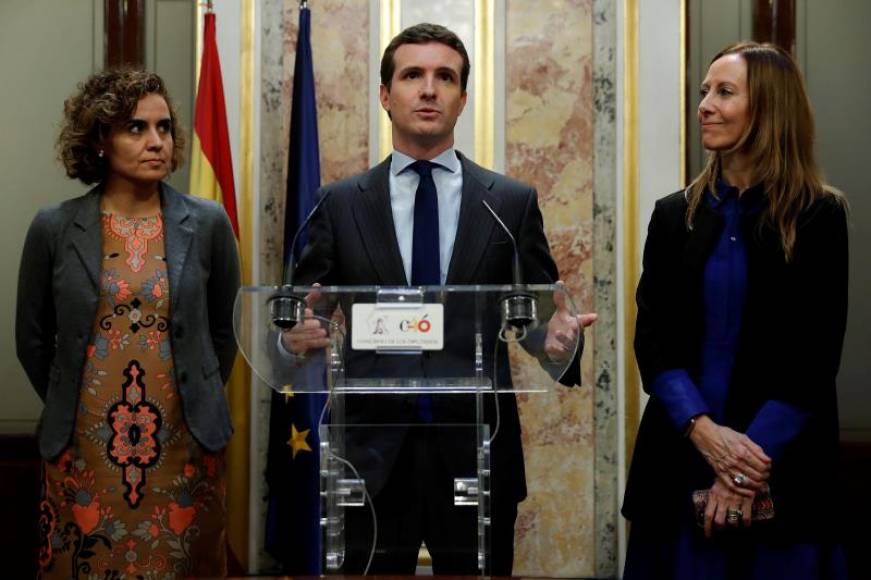 MADRID (ESPAÑA), 13.02.2019. El presidente del PP, Pablo Casado, acompañado por la vicesecretaria de Comunicación del PP, Marta González(d). Efe