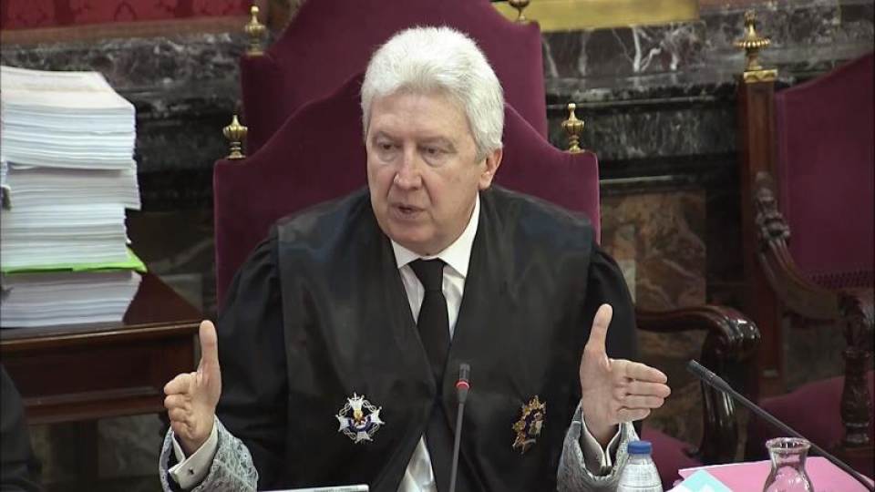 MADRID (ESPAÑA), 13.02.2019. Imagen tomada de la señal institucional del Tribunal Supremo del fiscal Fidel Cadena durante la segunda jornada del juicio del Procés. Efe