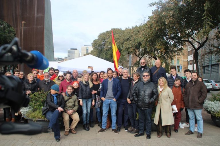 VOX se impone en la zona alta de Barcelona entre la «alegría» de vecinos