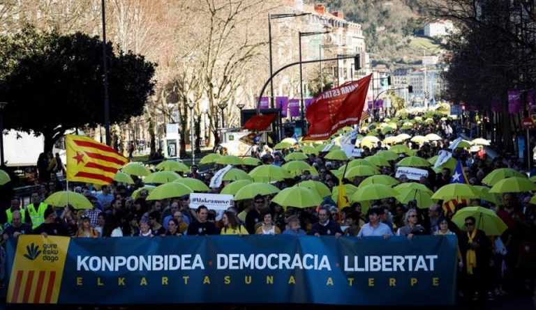 Bildu y Sortu del terrorista Otegi claman contra el Tribunal del «Procés»